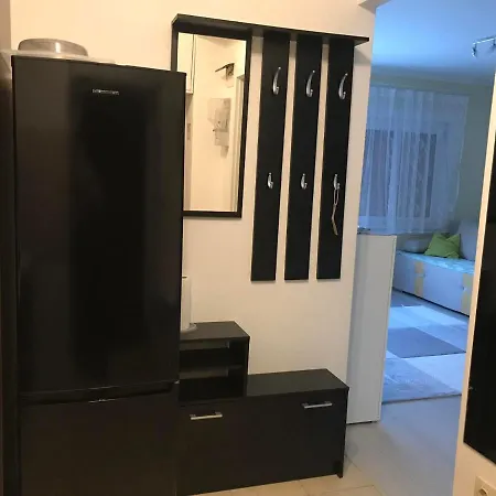 Gyenes Apartment *